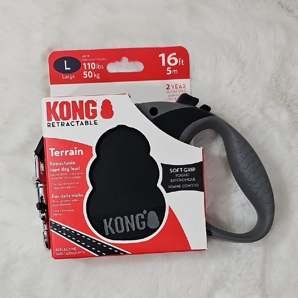 KONG Gray/Black Terrain Retractable Dog Leash for Dogs Up To 110 lbs., 16 ft